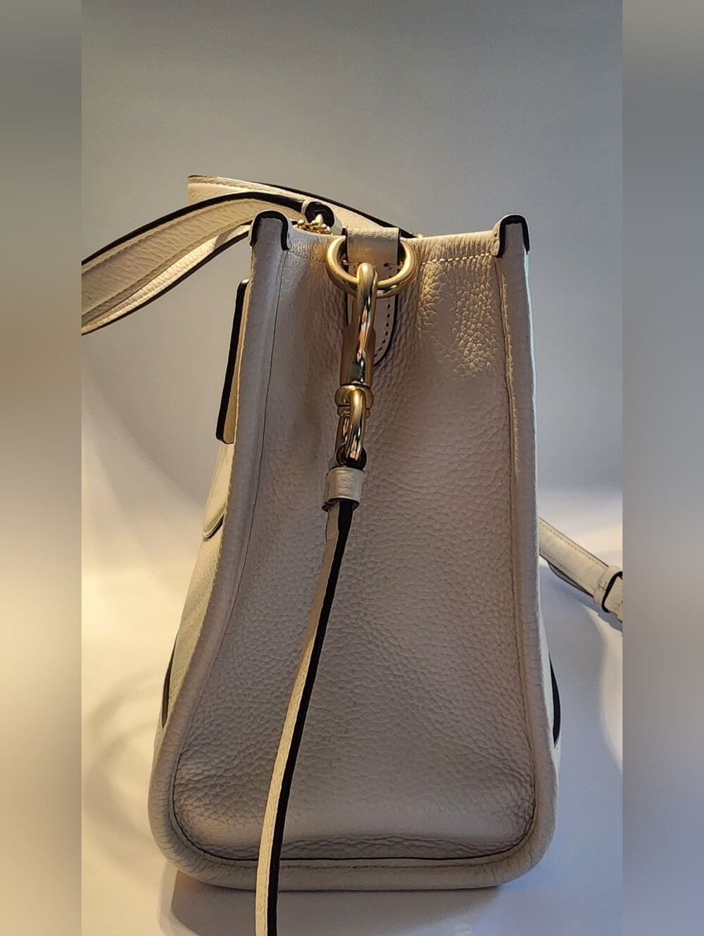 NWOT- COACH- Dempsey Carryall - Picture 8 of 13